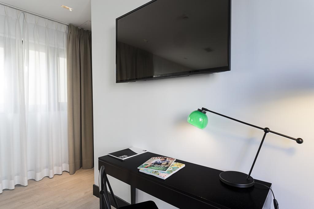One Shot Luchana Madrid Exterior foto