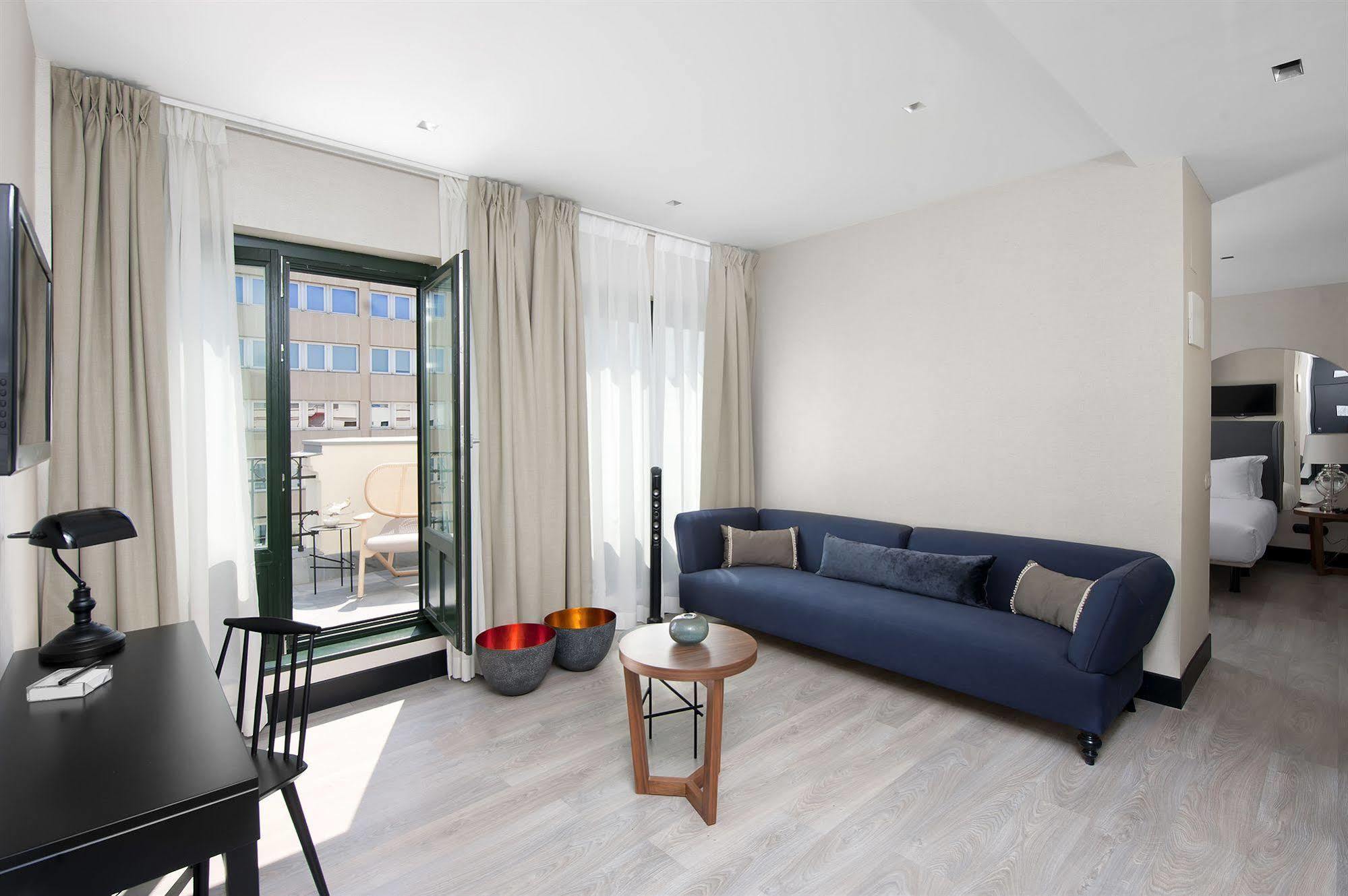 One Shot Luchana Madrid Exterior foto