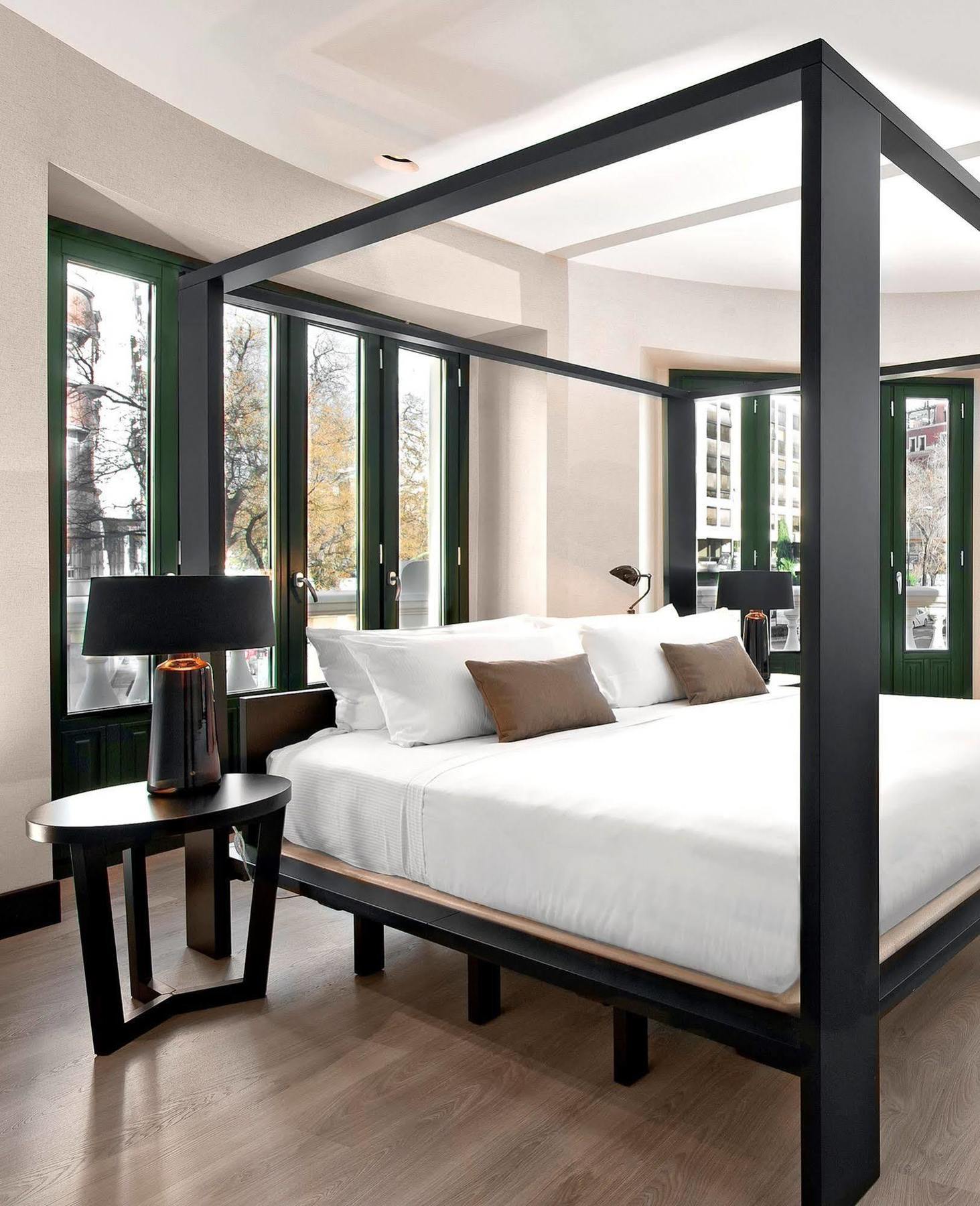 One Shot Luchana Madrid Exterior foto