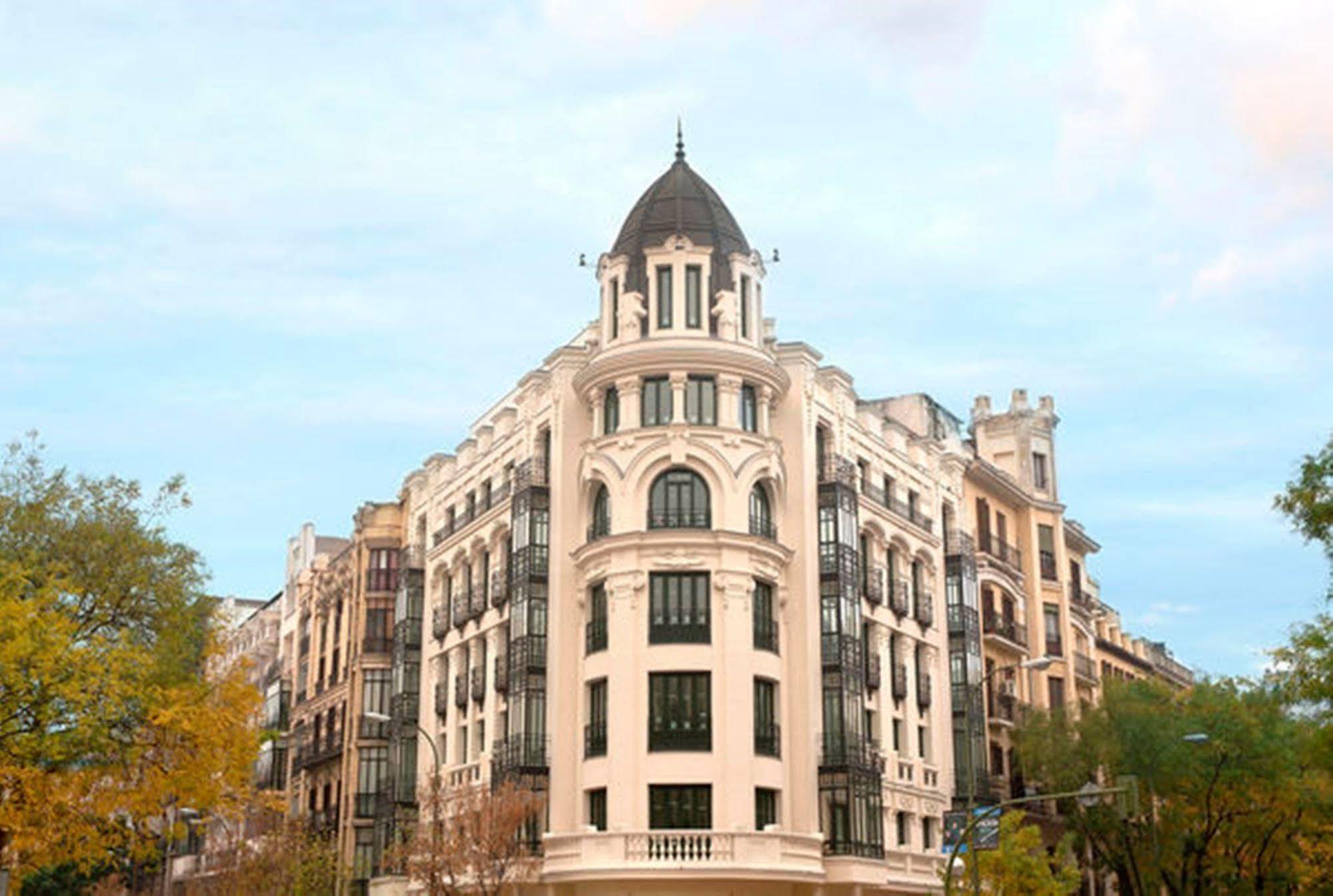 One Shot Luchana Madrid Exterior foto